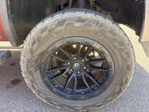 Red Quartz Tintcoat 2018 GMC Sierra 1500 SLE