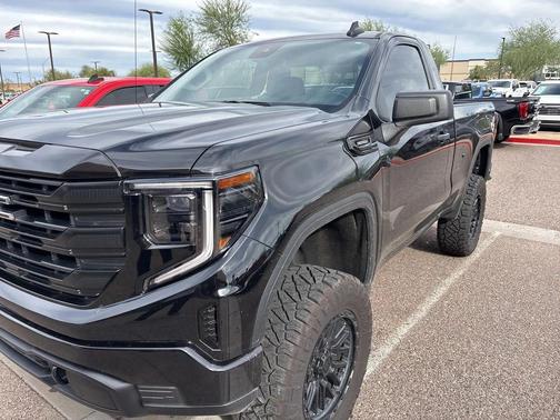 2025 GMC Sierra 1500 Pro