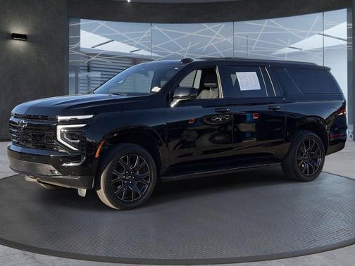 Black 2025 Chevrolet Suburban RST