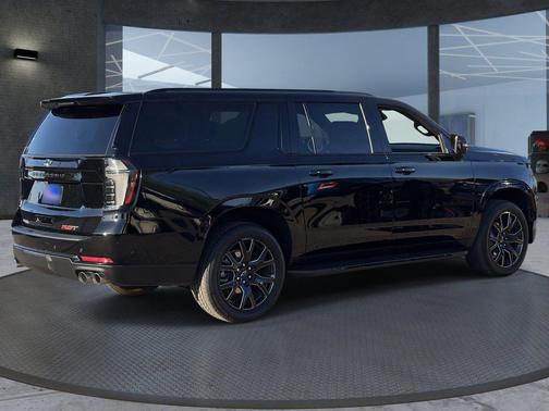 Black 2025 Chevrolet Suburban RST