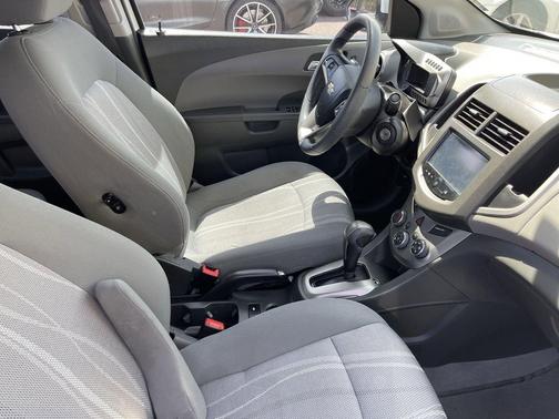 2016 Chevrolet Sonic LT