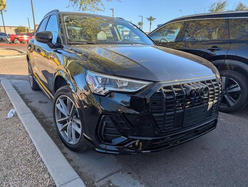 2023 Audi Q3 Premium 45 TFSI S line quattro Tiptronic