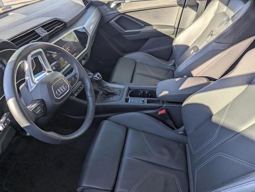 2023 Audi Q3 Premium 45 TFSI S line quattro Tiptronic