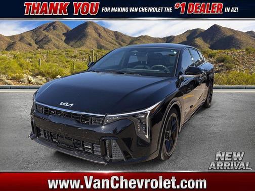 Aurora Black Pearl 2025 Kia K4 GT-Line Turbo