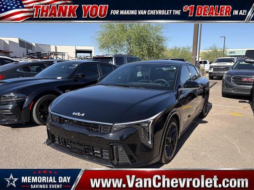 Aurora Black Pearl 2025 Kia K4 GT-Line Turbo
