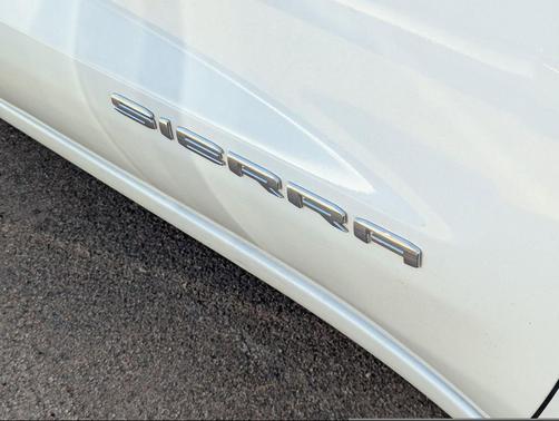 2022 GMC Sierra 1500 SLE