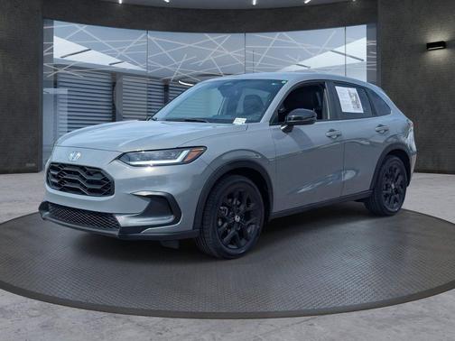 Urban Gray Pearl 2024 Honda HR-V 2WD Sport