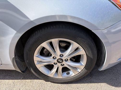 Radiant Silver Metallic 2013 Hyundai SONATA Limited