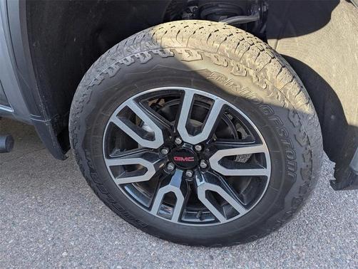 2025 GMC Sierra 1500 AT4