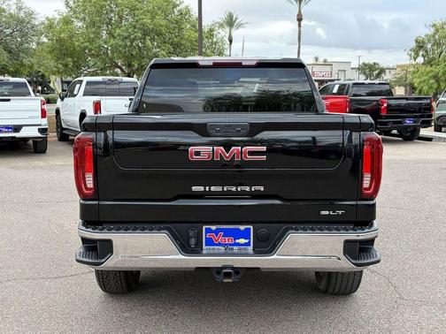 Onyx Black 2023 GMC Sierra 1500 SLT