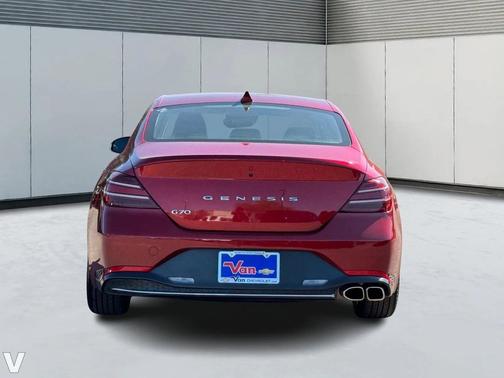 2022 Genesis G70 2.0T RWD