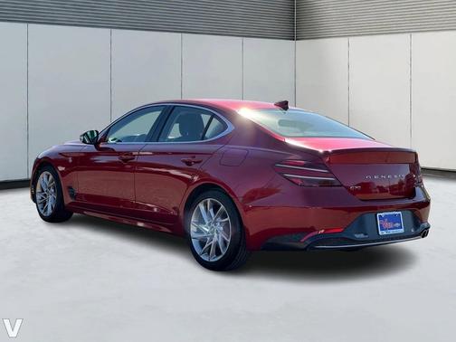 2022 Genesis G70 2.0T RWD