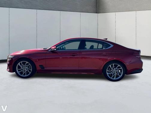 2022 Genesis G70 2.0T RWD
