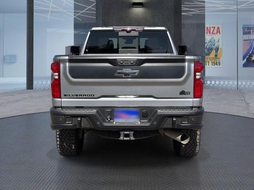 Sterling Gray Metallic 2024 Chevrolet Silverado 2500 4WD Crew Cab Standard Bed ZR2
