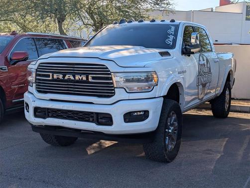 2019 RAM 2500 Laramie Crew Cab 4x4 6'4' Box