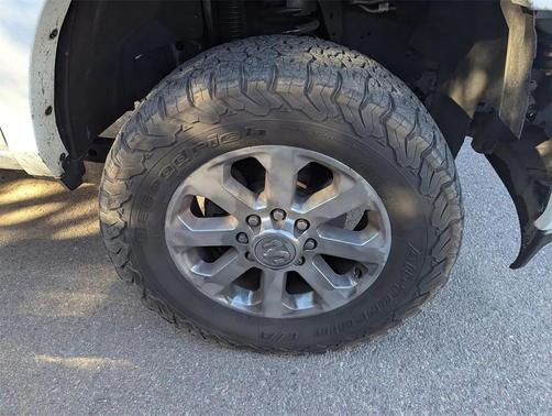 2019 RAM 2500 Laramie Crew Cab 4x4 6'4' Box