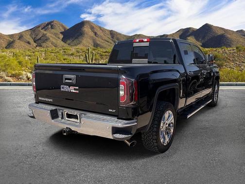 Onyx Black 2018 GMC Sierra 1500 SLT