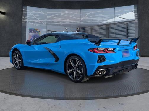 2022 Chevrolet Corvette Stingray w/3LT