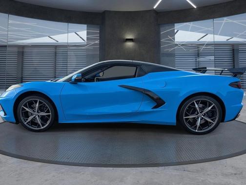2022 Chevrolet Corvette Stingray w/3LT