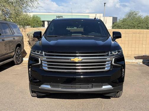 Black 2024 Chevrolet Suburban 4WD High Country