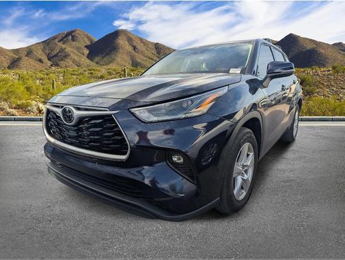 2021 Toyota Highlander LE