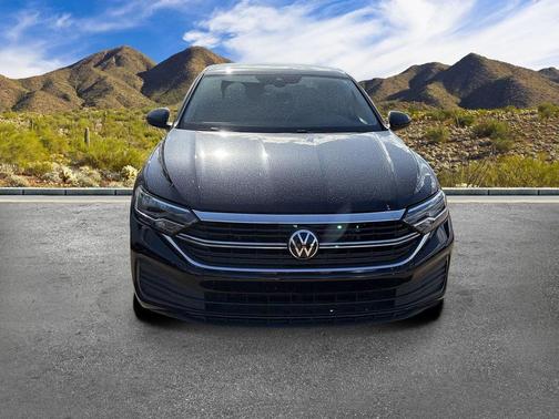 Deep Black Pearl 2023 Volkswagen Jetta 1.5T SE