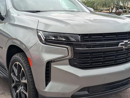 2023 Chevrolet Suburban RST