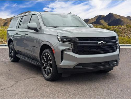 2023 Chevrolet Suburban RST