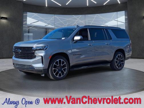 2023 Chevrolet Suburban RST