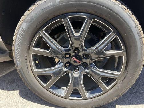 Satin Steel Metallic 2021 GMC Yukon SLT