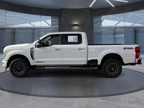 Oxford White 2024 Ford F-250 XL