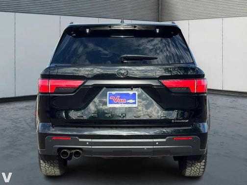 2025 Toyota Sequoia SR5