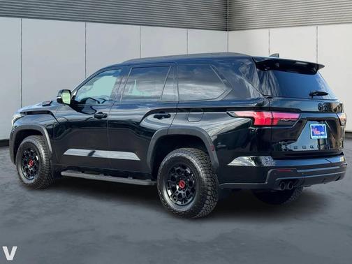 2025 Toyota Sequoia SR5