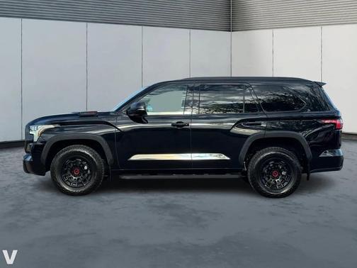 2025 Toyota Sequoia SR5