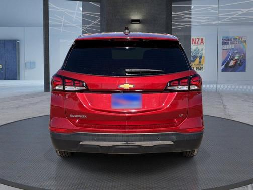Radiant Red Tintcoat 2024 Chevrolet Equinox 1LT