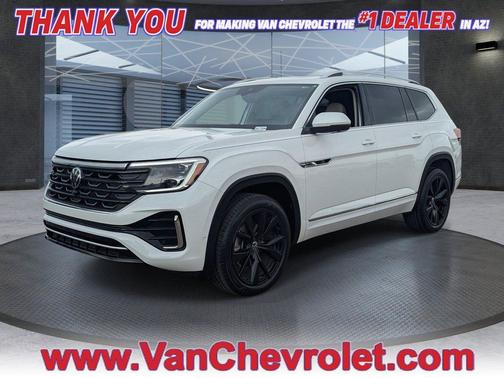 Opal White Pearl 2024 Volkswagen Atlas 2.0T SEL Premium R-Line 4MOTION