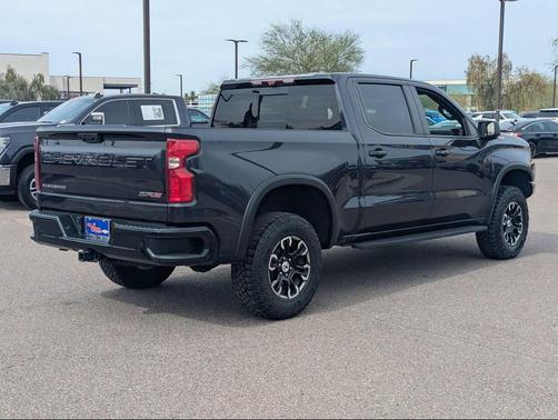 Dark Ash Metallic 2023 Chevrolet Silverado 1500 ZR2