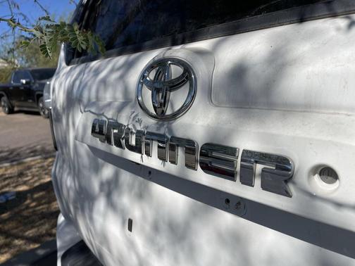 Super White 2017 Toyota 4Runner SR5
