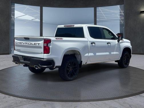 Summit White 2021 Chevrolet Silverado 1500 LT Trail Boss