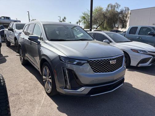 Argent Silver Metallic 2023 Cadillac XT6 Premium Luxury FWD