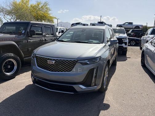 Argent Silver Metallic 2023 Cadillac XT6 Premium Luxury FWD