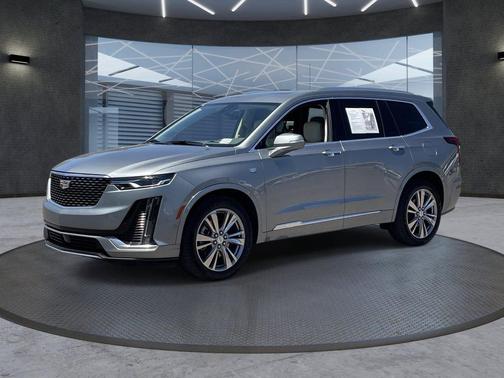 Argent Silver Metallic 2023 Cadillac XT6 Premium Luxury FWD