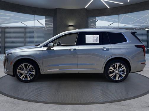 Argent Silver Metallic 2023 Cadillac XT6 Premium Luxury FWD