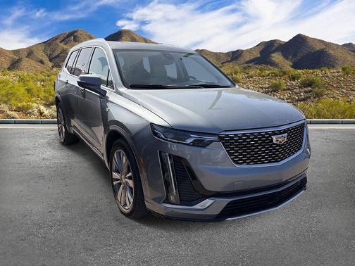 Argent Silver Metallic 2023 Cadillac XT6 Premium Luxury FWD