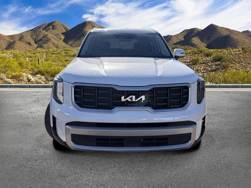 Glacial White Pearl 2025 Kia Telluride S