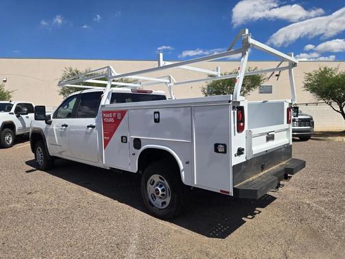 2025 GMC Sierra 2500 Base