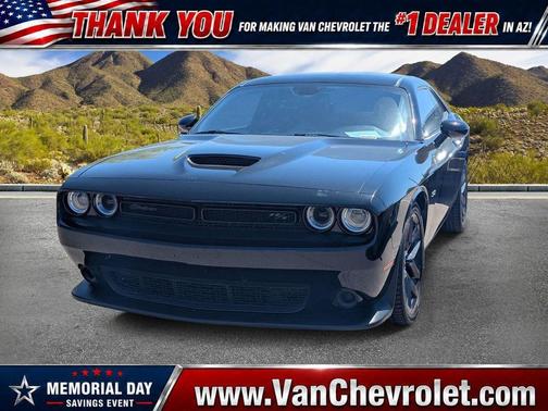 Pitch Black Clearcoat 2023 Dodge Challenger R/T