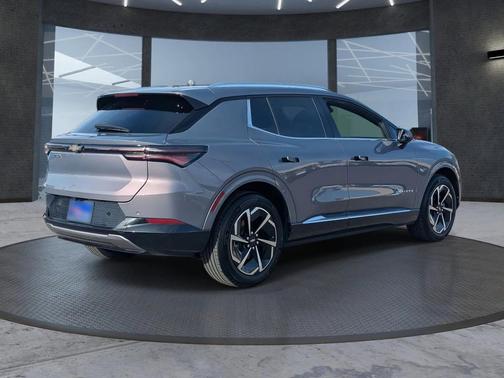 2024 Chevrolet Equinox EV 2LT