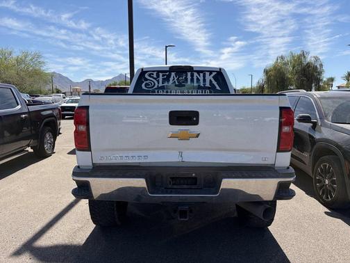 Summit White 2019 Chevrolet Silverado 2500 LT