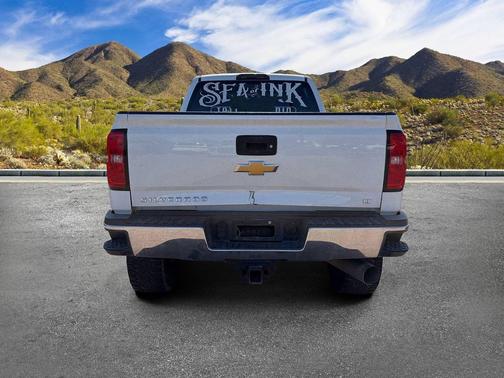Summit White 2019 Chevrolet Silverado 2500 LT